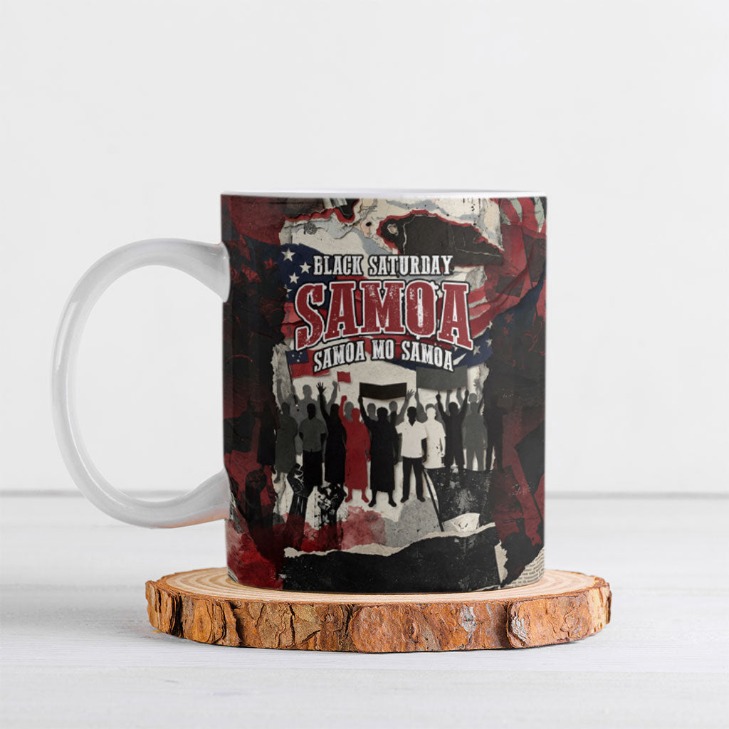 Samoa Black Saturday 1929 Ceramic Mug Mau Movement Vintage Newspaper Grunge Polynesian TS04 Black Red - Polynesian Pride