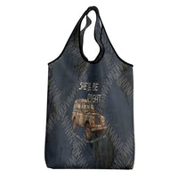 New Zealand She’ll Be Right Grocery Bag NZ Slang No. 8 Wire Map Pattern