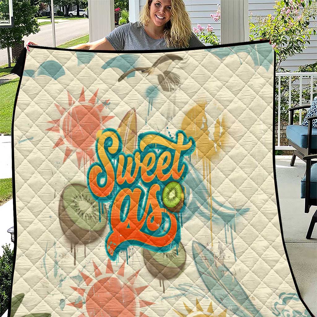 NZ Slang Sweet As Kiwi Shaka Sign Quilt New Zealand Surfboards Sun and Tropical Beach Retro TS04 Beige - Polynesian Pride