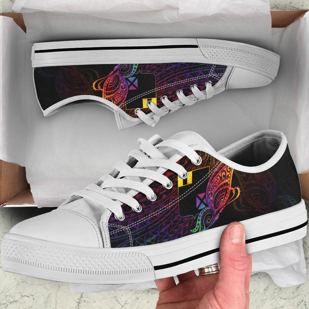 Wallis and Futuna Low Top Shoes - Butterfly Polynesian Style - Polynesian Pride
