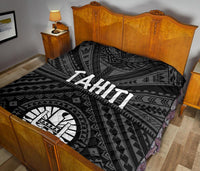 Tahiti Premium Quilt - Tahiti Seal In Polynesian Tattoo Style (Black) - Polynesian Pride