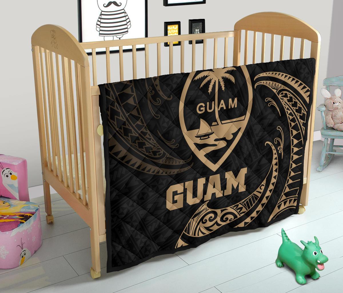 Guam Polynesian Premium Quilt - Gold Tribal Wave - Polynesian Pride