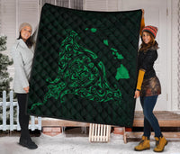 Rays Hawaii Map Polynesian Premium Quilt - Green - Polynesian Pride