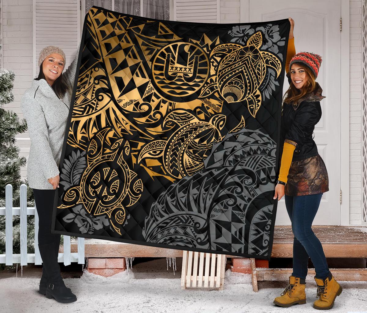 Tahiti Polynesian Premium Quilt - Gold Turtle HibiscusFlowing - Polynesian Pride