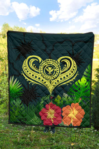Polynesian Hawaii Kanaka Maoli Quilt - Heart with Hibiscus - Polynesian Pride