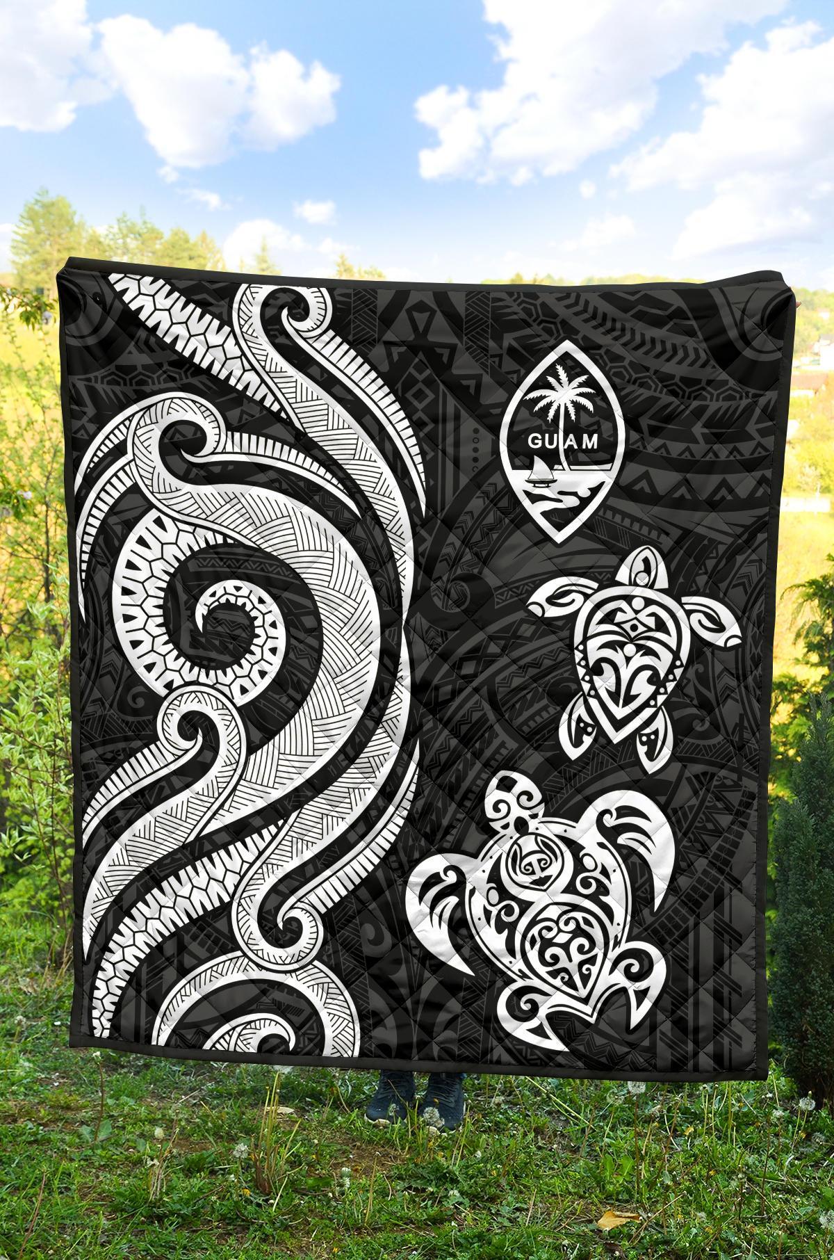 Guam Polynesian Premium Quilt - White Tentacle Turtle - Polynesian Pride