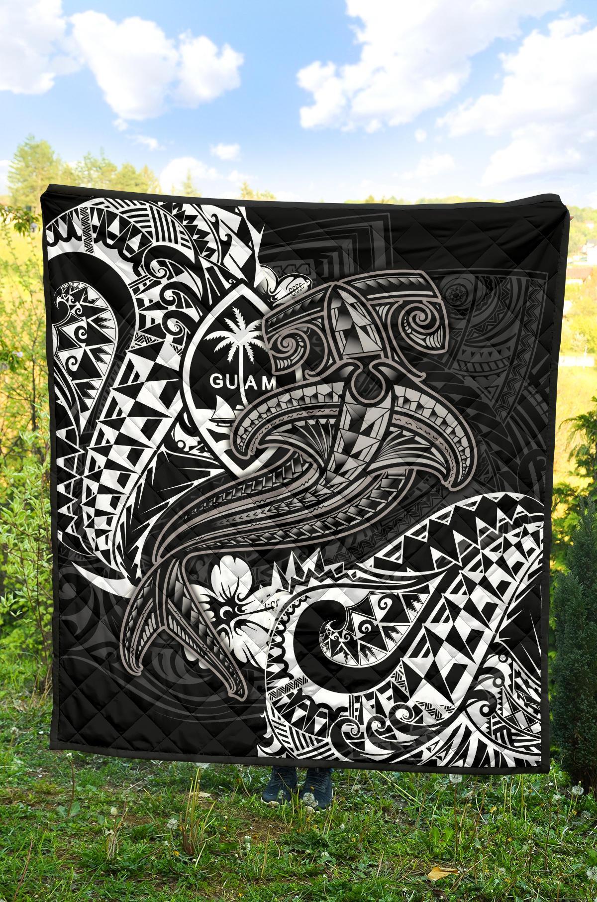 Guam Polynesian Premium Quilt - White Shark Polynesian Tattoo - Polynesian Pride