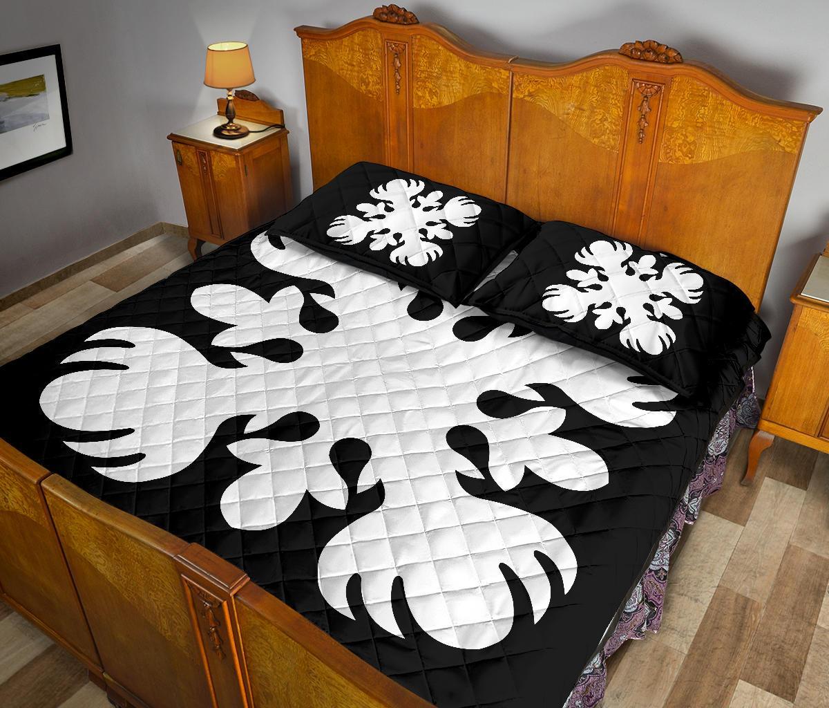 Hawaiian Quilt Bed Set Royal Pattern - Black and White - O2 Style - Polynesian Pride