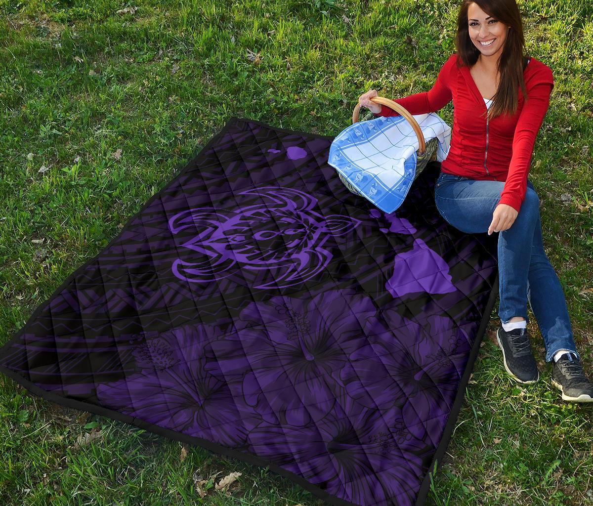 Hawaii Sea Turtle Is Swimming Toward Premium Quilt Purple - Polynesian Pride