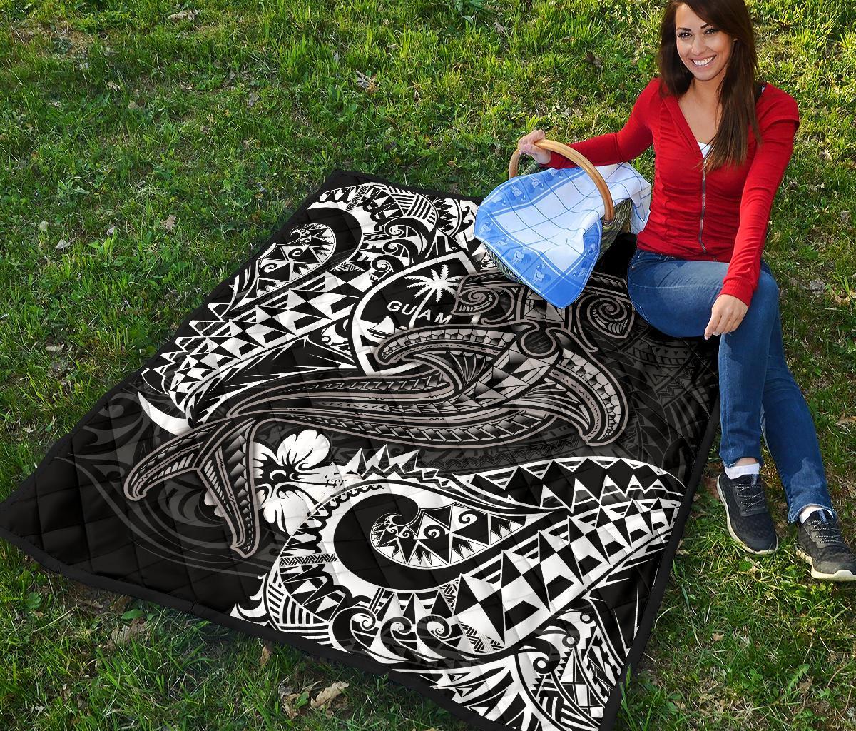Guam Polynesian Premium Quilt - White Shark Polynesian Tattoo - Polynesian Pride