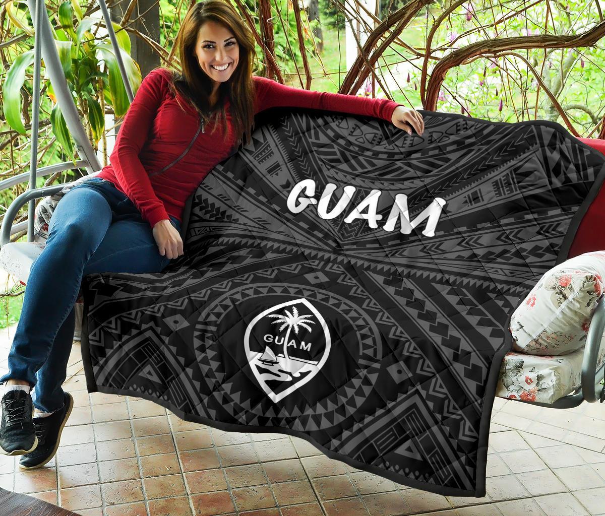 Guam Premium Quilt - Guam Seal With Polynesian Tattoo Style (Black) - Polynesian Pride