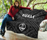 Guam Premium Quilt - Guam Seal With Polynesian Tattoo Style (Black) - Polynesian Pride