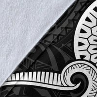 Yap Micronesian Premium Blanket - White Tentacle Turtle - Polynesian Pride